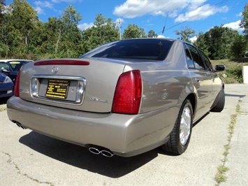 2004 Cadillac DeVille   - Photo 13 - Cincinnati, OH 45255