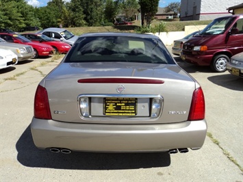 2004 Cadillac DeVille   - Photo 5 - Cincinnati, OH 45255