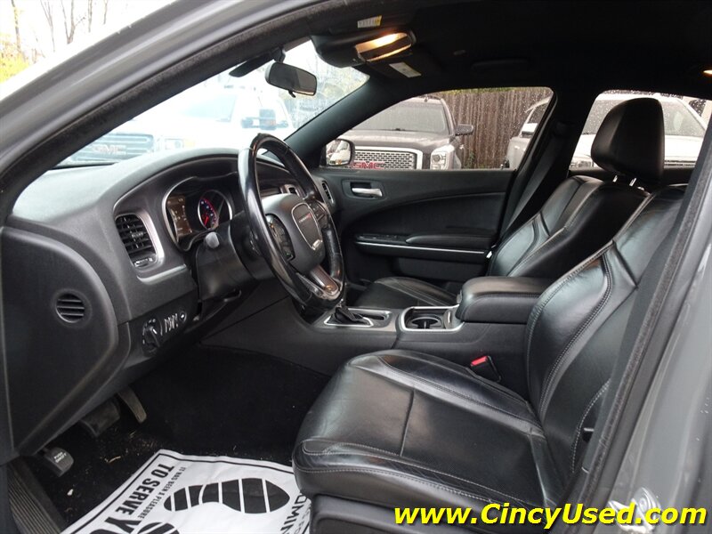 2019 Dodge Charger SXT - Photo 10 - Cincinnati, OH 45255