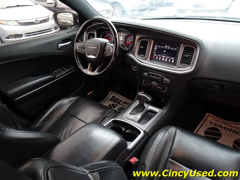 2019 Dodge Charger SXT - Photo 14 - Cincinnati, OH 45255