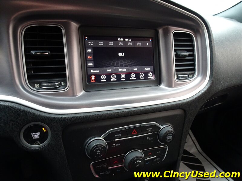 2019 Dodge Charger SXT - Photo 17 - Cincinnati, OH 45255