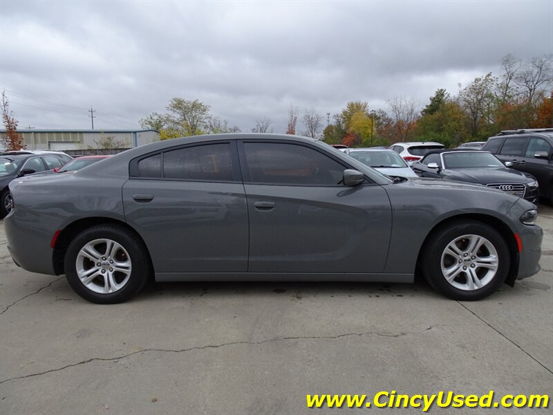 2019 Dodge Charger SXT - Photo 5 - Cincinnati, OH 45255