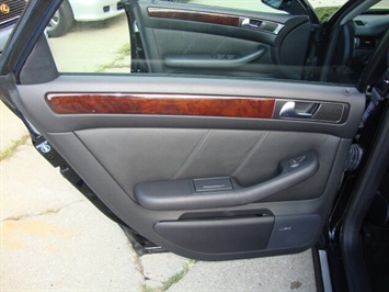 2002 Audi A6 3.0 quattro   - Photo 22 - Cincinnati, OH 45255