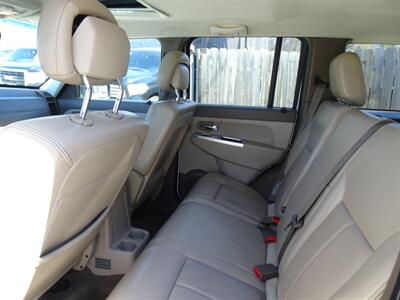 2010 Jeep Liberty Limited  3.7L V6 4X4 - Photo 11 - Cincinnati, OH 45255