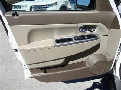 2010 Jeep Liberty Limited  3.7L V6 4X4 - Photo 23 - Cincinnati, OH 45255