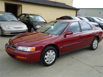 1996 Honda Accord   - Photo 3 - Cincinnati, OH 45255