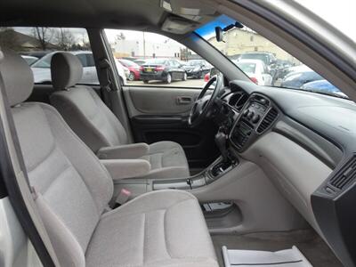 2003 Toyota Highlander   - Photo 10 - Cincinnati, OH 45255