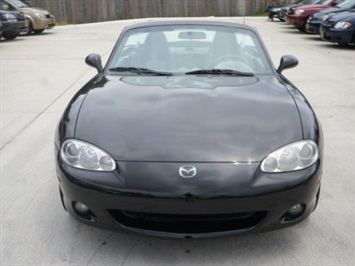 2002 Mazda MX-5 Miata LS   - Photo 2 - Cincinnati, OH 45255