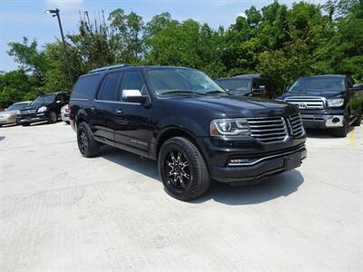 2015 Lincoln Navigator L  3.5L V6 4X4 - Photo 4 - Cincinnati, OH 45255