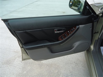 2000 Subaru Legacy GT Limited   - Photo 21 - Cincinnati, OH 45255