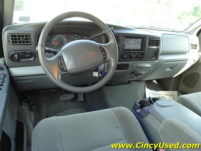 2002 Ford Excursion XLT - Photo 11 - Cincinnati, OH 45255