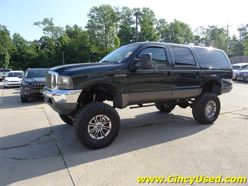 2002 Ford Excursion XLT - Photo 3 - Cincinnati, OH 45255