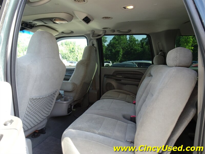 2002 Ford Excursion XLT - Photo 14 - Cincinnati, OH 45255