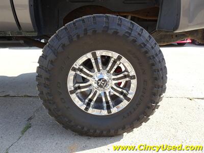 2002 Ford Excursion XLT - Photo 32 - Cincinnati, OH 45255