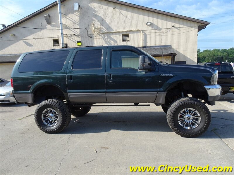 2002 Ford Excursion XLT - Photo 6 - Cincinnati, OH 45255
