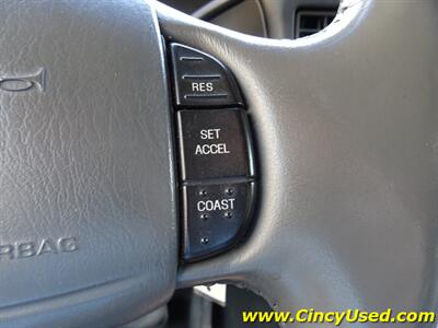 2002 Ford Excursion XLT - Photo 26 - Cincinnati, OH 45255