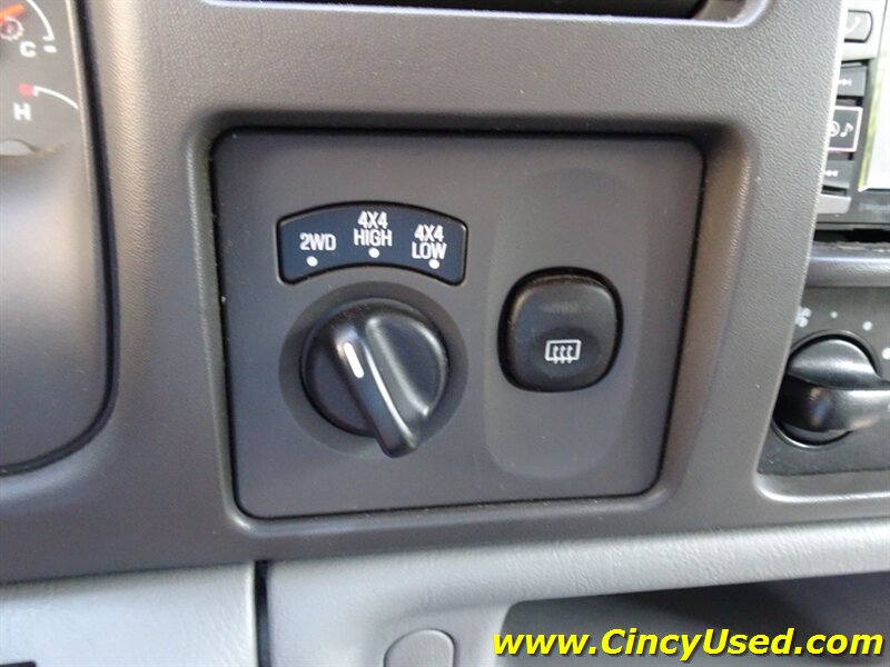 2002 Ford Excursion XLT - Photo 20 - Cincinnati, OH 45255