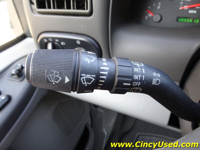 2002 Ford Excursion XLT - Photo 25 - Cincinnati, OH 45255