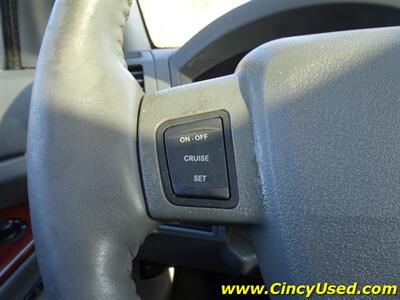 2006 Jeep Grand Cherokee Limited  5.7L V8 4X4 - Photo 22 - Cincinnati, OH 45255