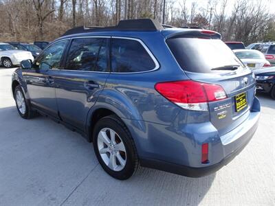 2013 Subaru Outback 2.5i Premium   - Photo 4 - Cincinnati, OH 45255