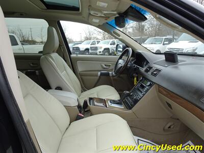 2011 Volvo XC90 3.2   - Photo 16 - Cincinnati, OH 45255