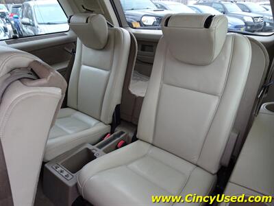 2011 Volvo XC90 3.2   - Photo 13 - Cincinnati, OH 45255