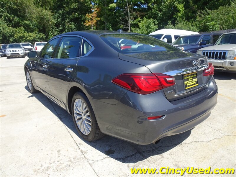 2015 INFINITI Q70 L  5.6L V8 AWD - Photo 9 - Cincinnati, OH 45255