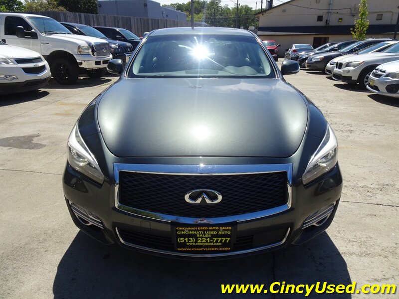 2015 INFINITI Q70 L  5.6L V8 AWD - Photo 2 - Cincinnati, OH 45255