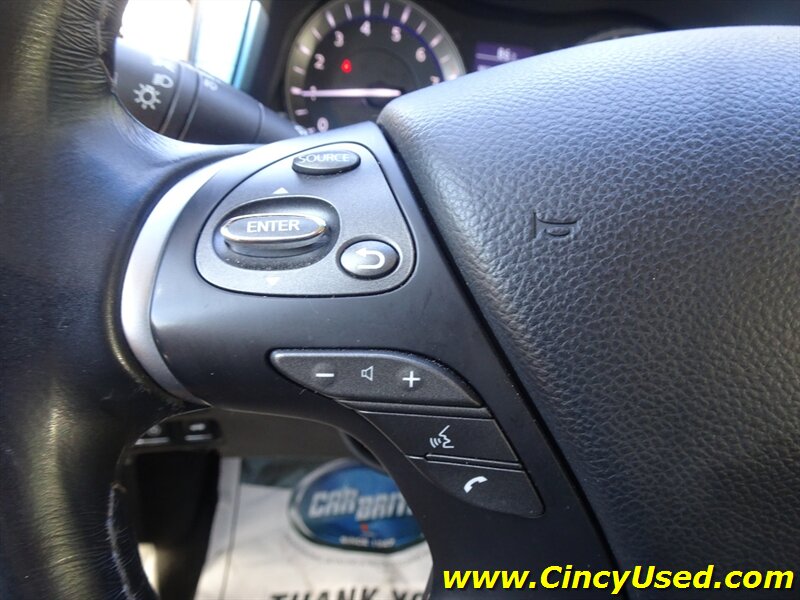 2015 INFINITI Q70 L  5.6L V8 AWD - Photo 24 - Cincinnati, OH 45255