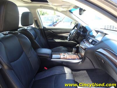 2015 INFINITI Q70 L  5.6L V8 AWD - Photo 15 - Cincinnati, OH 45255