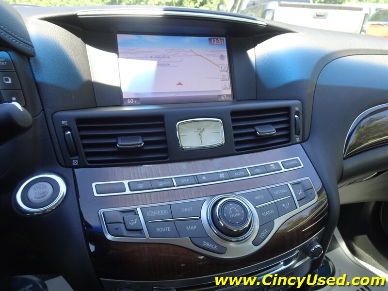 2015 INFINITI Q70 L  5.6L V8 AWD - Photo 19 - Cincinnati, OH 45255