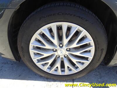 2015 INFINITI Q70 L  5.6L V8 AWD - Photo 34 - Cincinnati, OH 45255