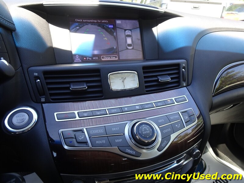 2015 INFINITI Q70 L  5.6L V8 AWD - Photo 20 - Cincinnati, OH 45255