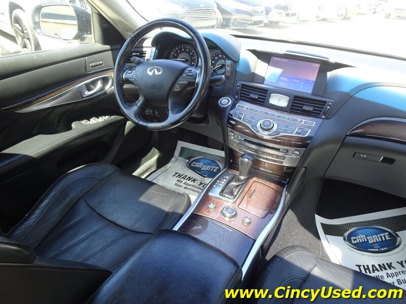 2015 INFINITI Q70 L  5.6L V8 AWD - Photo 14 - Cincinnati, OH 45255