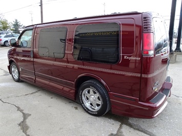 2002 GMC Savana   - Photo 11 - Cincinnati, OH 45255