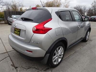 2011 Nissan JUKE SL  1.6L Turbo I4 AWD - Photo 6 - Cincinnati, OH 45255