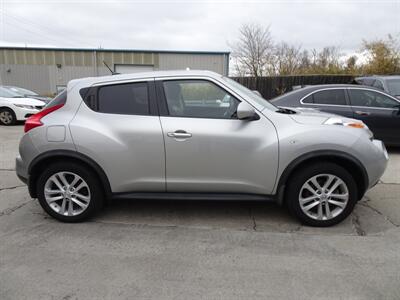 2011 Nissan JUKE SL  1.6L Turbo I4 AWD - Photo 5 - Cincinnati, OH 45255