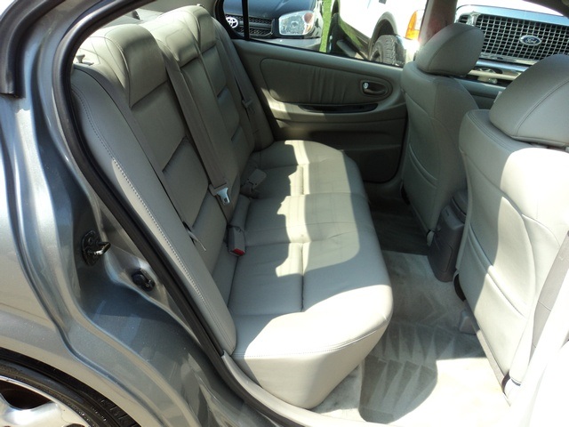 2003 Nissan Maxima GLE - Photo 9 - Cincinnati, OH 45255