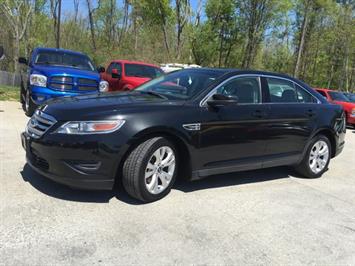 2011 Ford Taurus SEL   - Photo 11 - Cincinnati, OH 45255