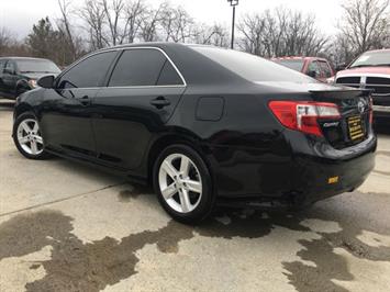 2012 Toyota Camry SE   - Photo 12 - Cincinnati, OH 45255