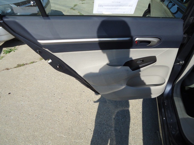 2007 Honda Civic Hybrid - Photo 26 - Cincinnati, OH 45255