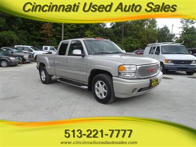 2004 GMC Sierra 1500 Denali  Quadrasteer - Photo 1 - Cincinnati, OH 45255