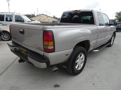 2004 GMC Sierra 1500 Denali  Quadrasteer - Photo 23 - Cincinnati, OH 45255