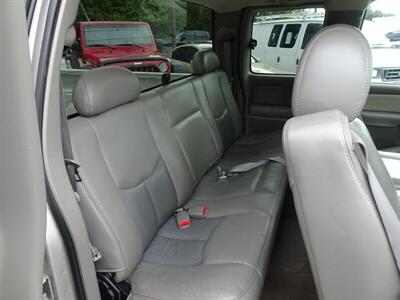 2004 GMC Sierra 1500 Denali  Quadrasteer - Photo 22 - Cincinnati, OH 45255