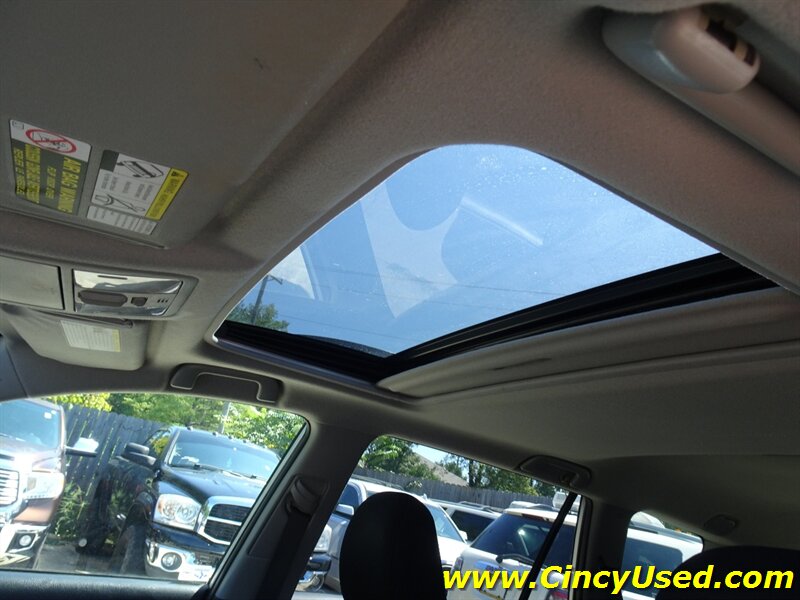 2009 Toyota RAV4 Sport - Photo 32 - Cincinnati, OH 45255