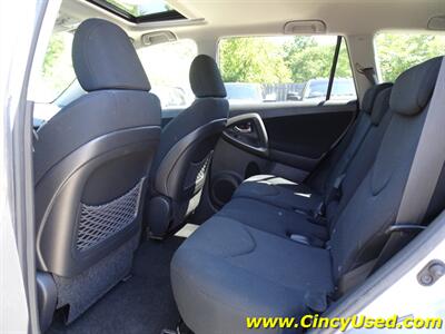 2009 Toyota RAV4 Sport - Photo 13 - Cincinnati, OH 45255