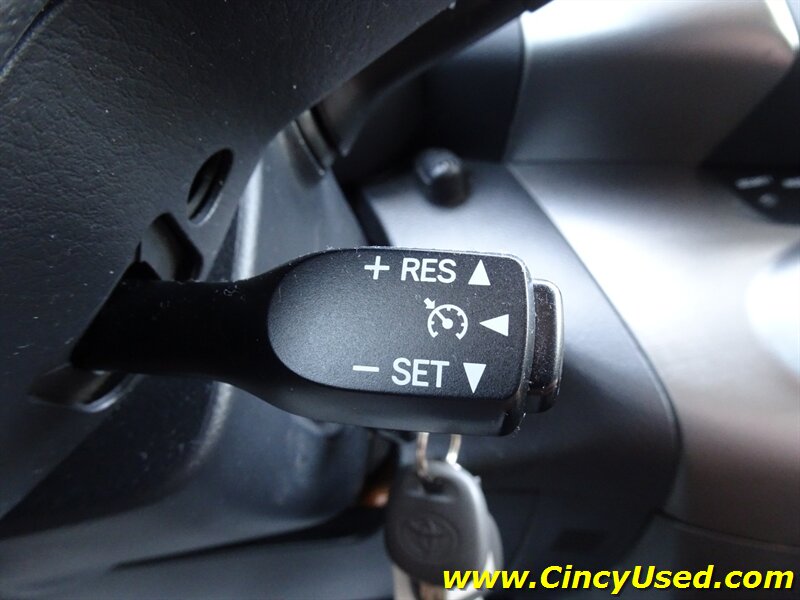 2009 Toyota RAV4 Sport - Photo 22 - Cincinnati, OH 45255