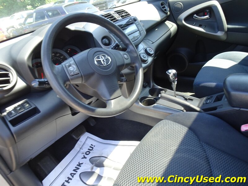 2009 Toyota RAV4 Sport - Photo 12 - Cincinnati, OH 45255