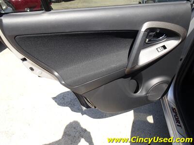 2009 Toyota RAV4 Sport - Photo 26 - Cincinnati, OH 45255