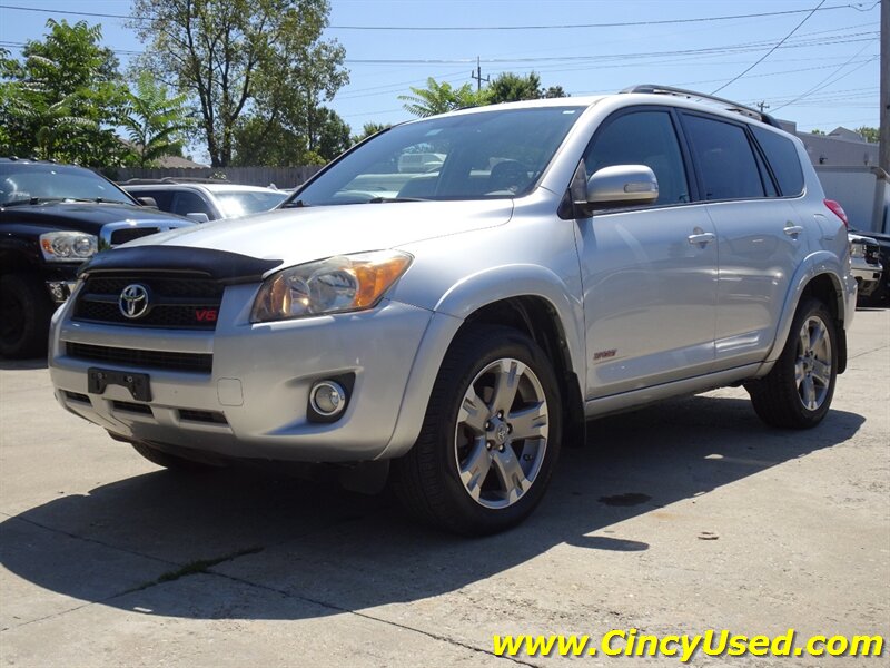 2009 Toyota RAV4 Sport - Photo 4 - Cincinnati, OH 45255